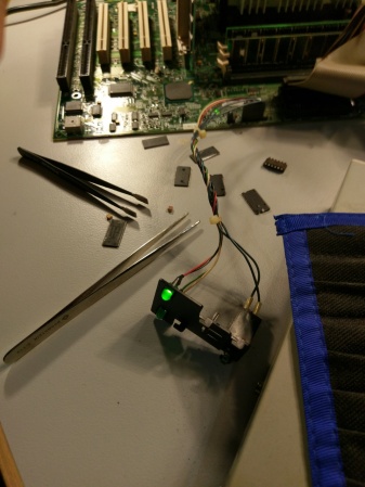 ausgelötete Speicher-ICs