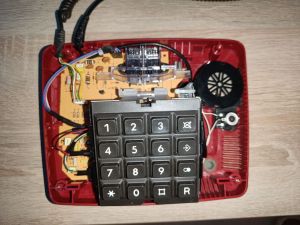 Telefon geöffnet.jpg