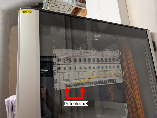 Netzwerk Verteilerraum Patchkabel.png
